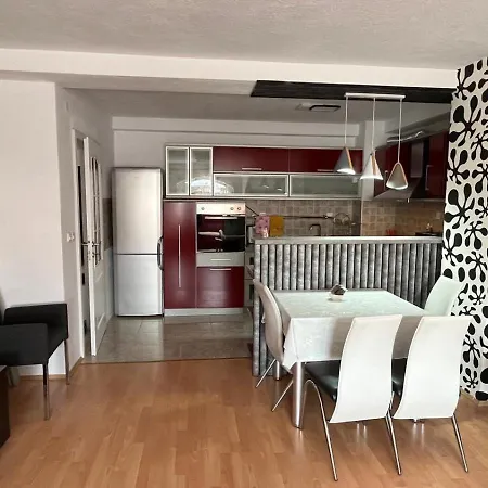 Voska Apartment